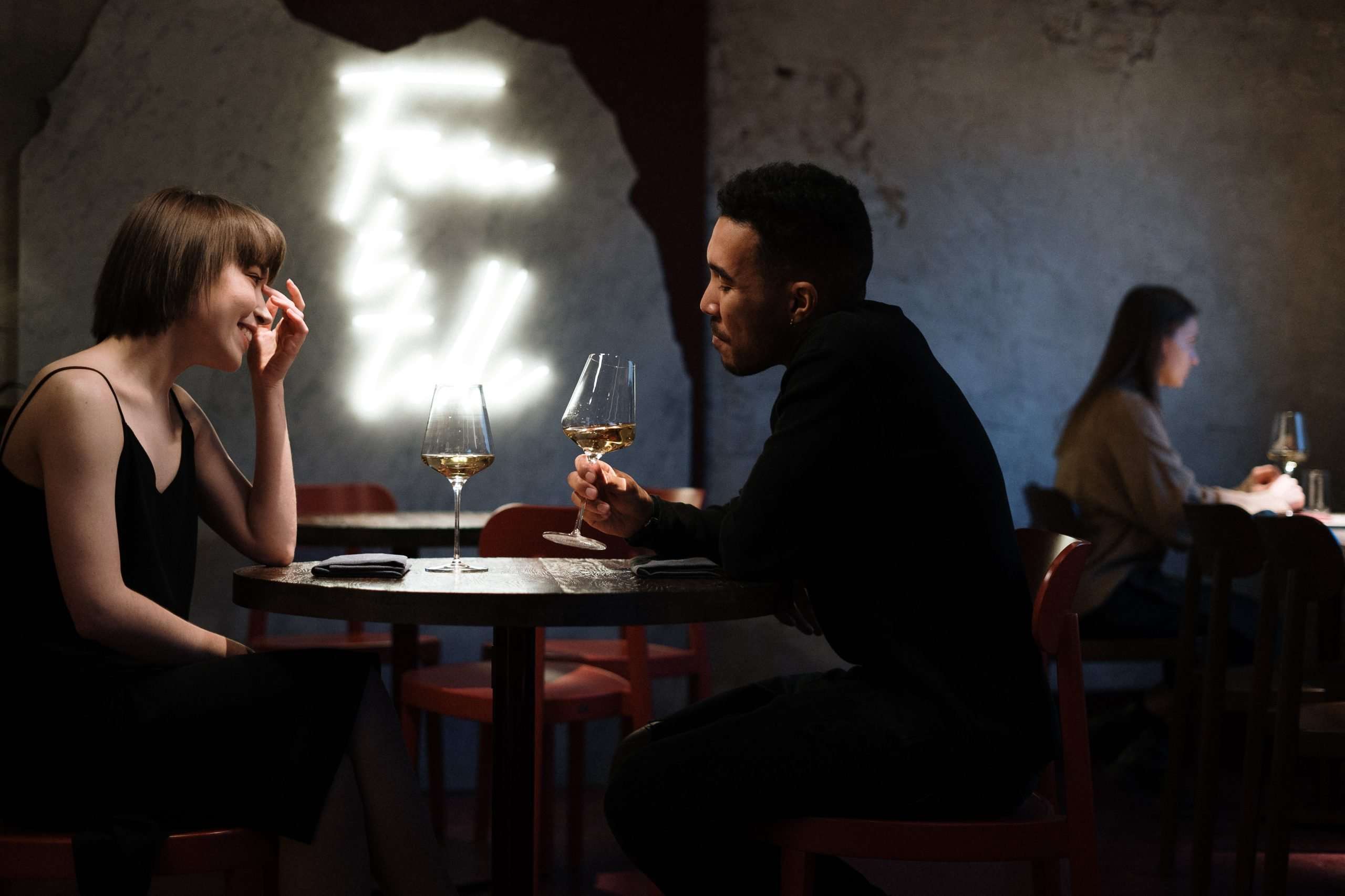 tinder date