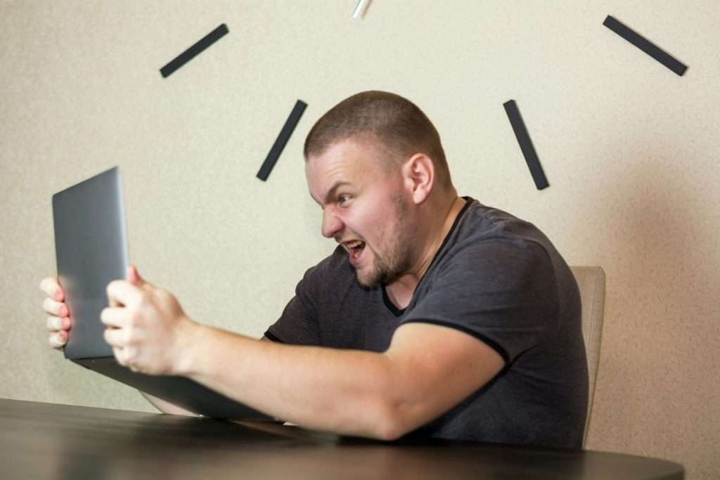 Tinder Photos Not Uploading? How To Fix It